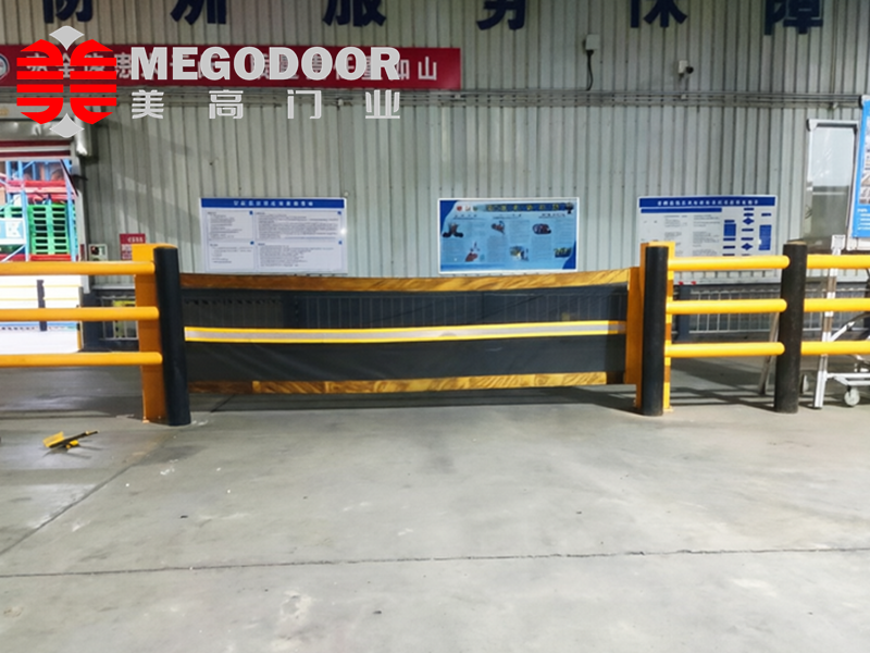 南京航天晨光采用美高品牌柔性防撞护栏与月台防坠落伸缩护栏，提升厂区安全防护水平插图1