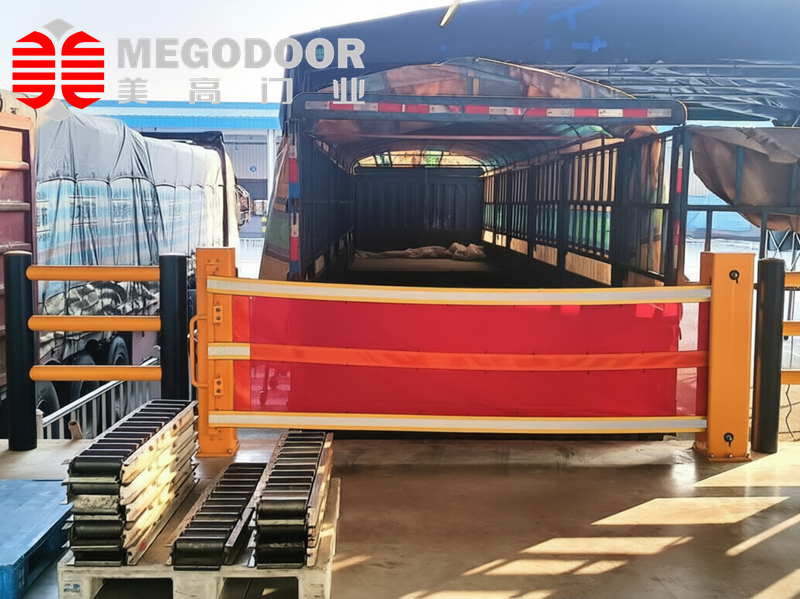 南京航天晨光采用美高品牌柔性防撞护栏与月台防坠落伸缩护栏，提升厂区安全防护水平插图2