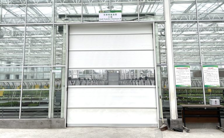 温室大棚用快速门、保温提升门怎么选？美高门业助力温室环境稳定运行缩略图