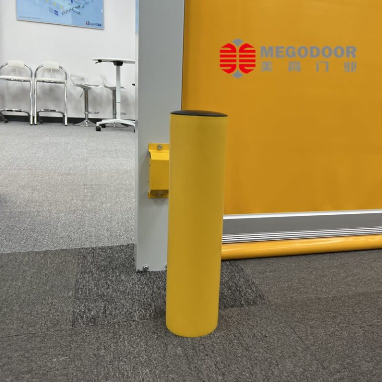 传统金属防撞柱与高分子柔性防撞柱的区别缩略图